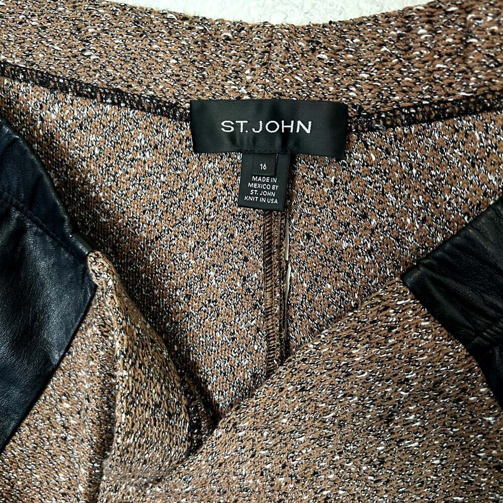 St John Sweater And Black Leather Wide Leg Elastic Waist Pants Size 16